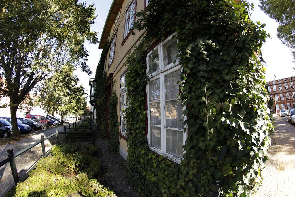 Ferienwohnung An Der Schelfkirche Schwerin  Luaran gambar